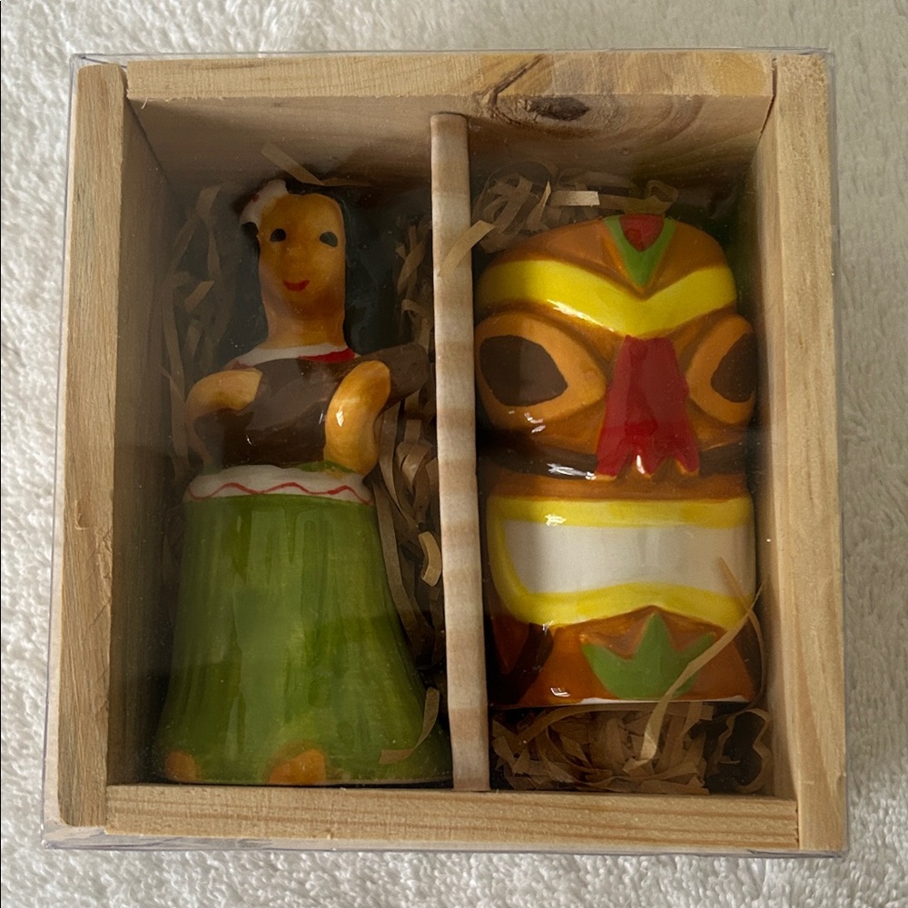 World Market Ceramic Tiki style Salt & Pepper Shakers